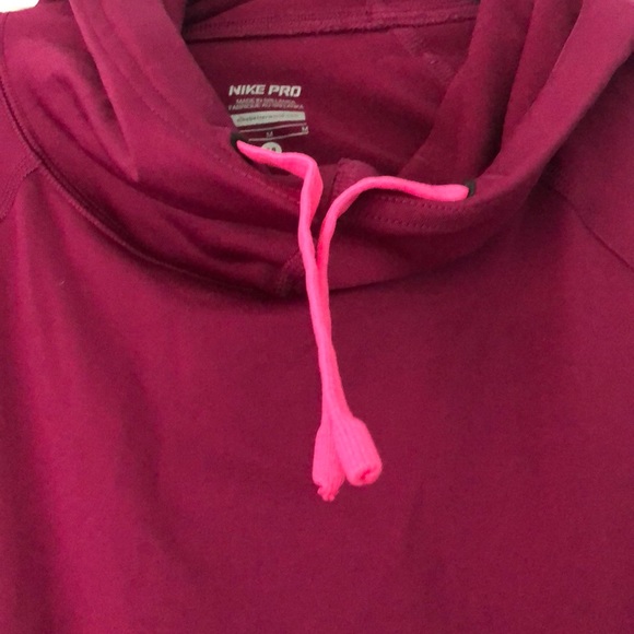 Nike pullover - Picture 2 of 4